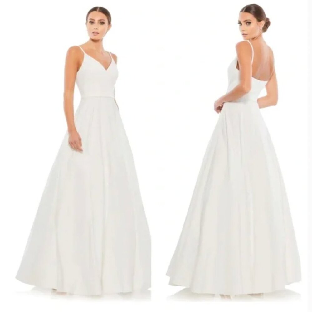 IEENA FOR MAC DUGGAL white v-neck a-line crepe ballgown